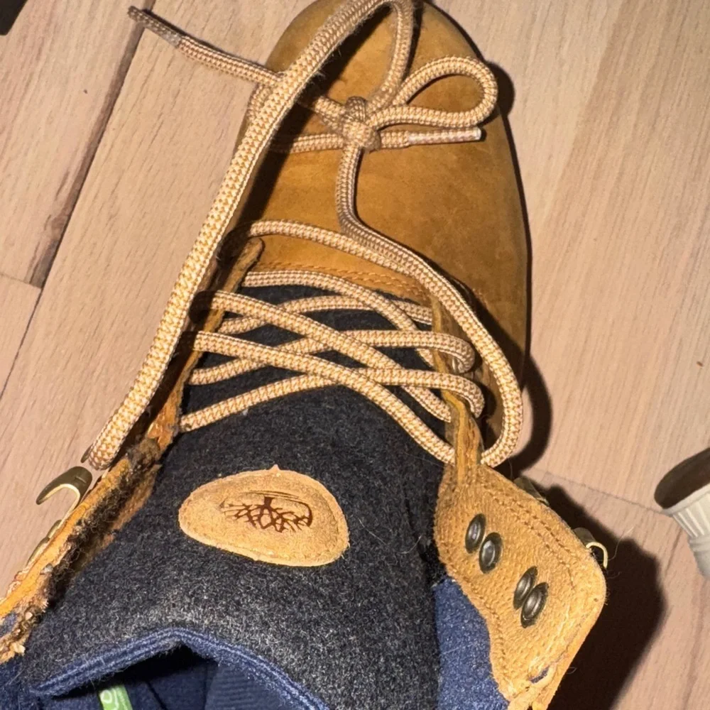 Timberland Tan Leather Lace-Up Boots
